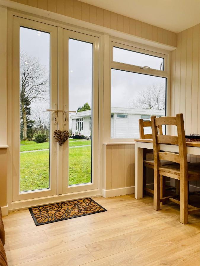 Vila Galwad-Y-Mor Haverfordwest Exteriér fotografie